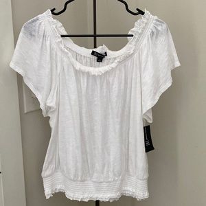NEW. Inc International short sleeve Top/Blouse. Size Large.